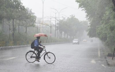 দেশজুড়ে বজ্রসহ বৃষ্টির আভাস, বাড়তে পারে গরম